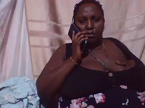 Snapshot of big_clits chatting on October 19, 2025, 1:23 pm big clits online show from October 19, 2025, 1:23 pm