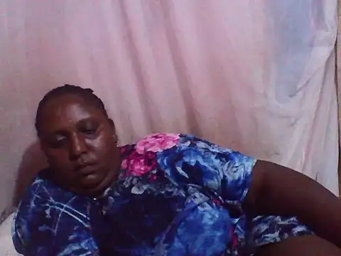 Snapshot of big_clits chatting on October 27, 2025, 8:13 pm big clits online show from October 27, 2025, 8:13 pm