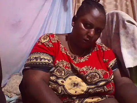 Snapshot of big_clits chatting on January 8, 2026, 12:13 am big clits online show from January 8, 2026, 12:13 am