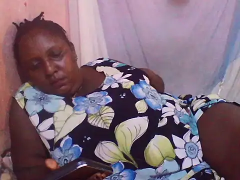 Snapshot of big_clits chatting on January 9, 2026, 1:58 pm big clits online show from January 9, 2026, 1:58 pm