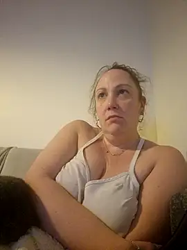 Wisie Cutie online show from February 25, 2025, 11:00 pm