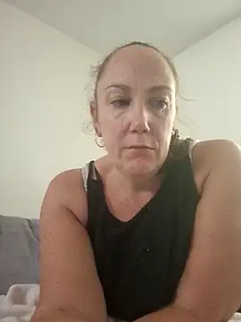 Wisie Cutie online show from October 14, 2025, 3:35 pm