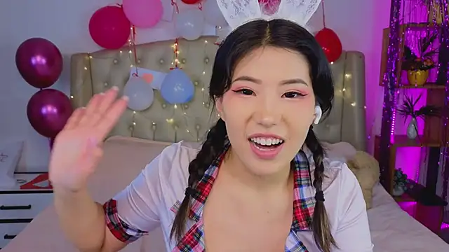 Snapshot of Wendy__Hills chatting on February 13, 2025, 4:07 pm Wendy Hills online show from February 13, 2025, 4:07 pm