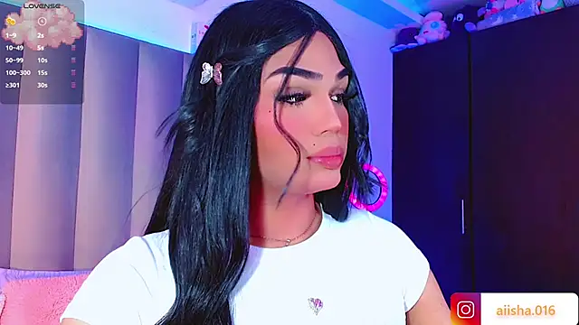 AiishaRose online show from February 7, 2025, 1:53 pm