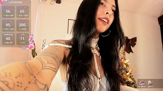 sara-lauren online show from December 28, 2024, 3:37 pm