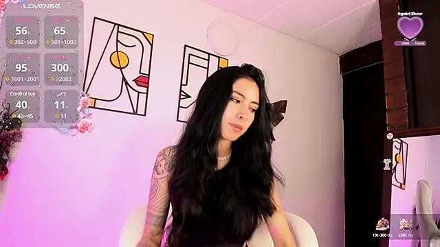 sara-lauren online show from December 30, 2024, 3:46 pm