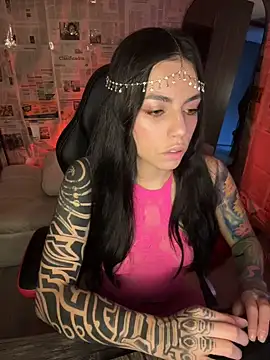 i am nina  online show from April 6, 2026, 10:54 pm