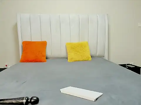  heavenlysent online show from December 23, 2025, 3:26 am