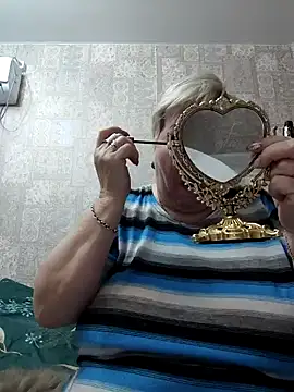 EffectFiona online show from February 16, 2025, 11:05 pm