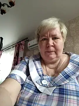 EffectFiona online show from February 28, 2025, 3:04 am