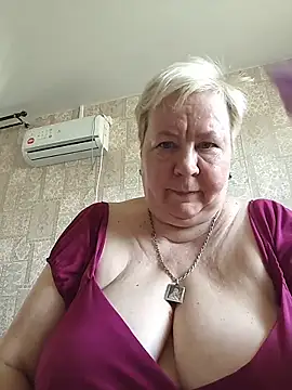 EffectFiona online show from May 25, 2026, 12:44 pm