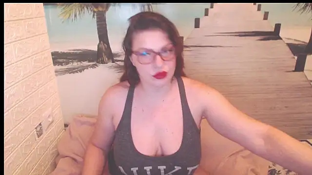 Queen  Natasha online show from November 26, 2025, 10:22 pm