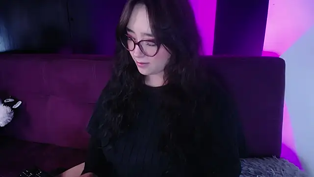 Miss Loise online show from December 12, 2024, 7:04 pm