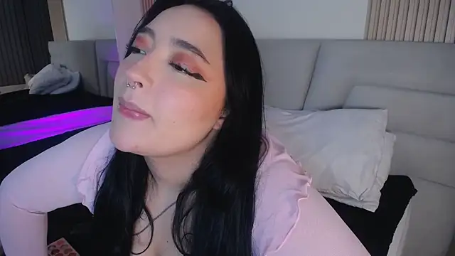 Miss Loise online show from November 10, 2025, 3:49 am