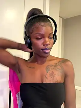 wishwashhy22 online show from September 28, 2025, 5:46 am