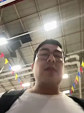 andrewmhilton  online show from March 11, 2026, 11:55 pm