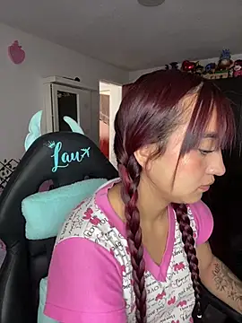 Snapshot of _Tammyy chatting on March 18, 2025, 7:10 pm  Tammyy online show from March 18, 2025, 7:10 pm