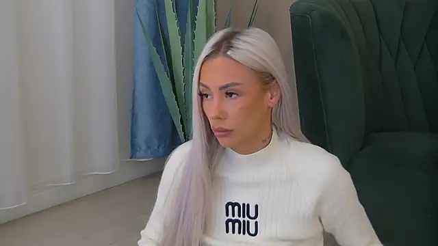 Bailey Rush online show from December 15, 2025, 6:01 pm