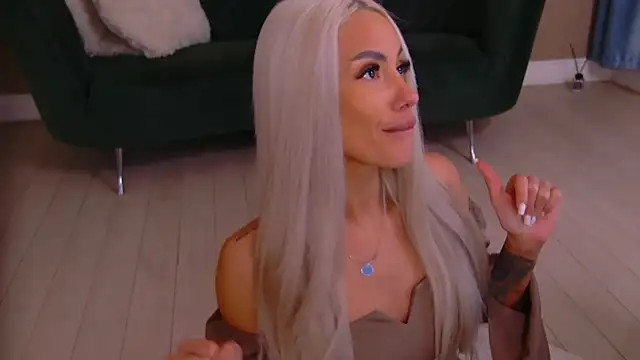 Bailey Rush online show from April 14, 2026, 6:03 pm