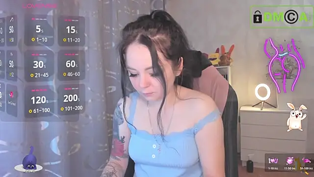 AnnyHoney  online show from October 17, 2025, 7:55 am