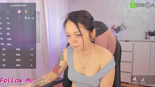 AnnyHoney  online show from April 24, 2026, 10:28 am