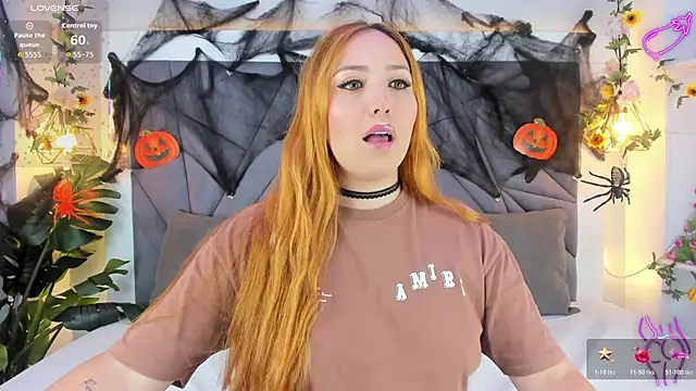 KiarhaTrixie online show from October 30, 2025, 3:30 am