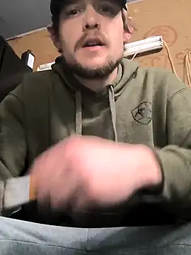 Snapshot of Midwestalpha chatting on February 9, 2025, 7:27 am Midwestalpha online show from February 9, 2025, 7:27 am