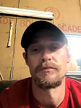 Snapshot of Midwestalpha chatting on October 25, 2025, 6:32 am Midwestalpha online show from October 25, 2025, 6:32 am