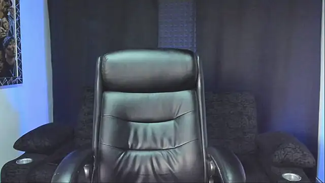 jhonnysnow17 online show from March 31, 2026, 6:41 pm