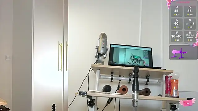 Snapshot of Miss69Ri99 chatting on March 11, 2025, 6:19 pm Miss69Ri99 online show from March 11, 2025, 6:19 pm