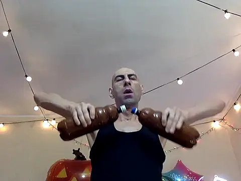 Snapshot of HandsomeAlfie chatting on October 25, 2025, 6:43 am HandsomeAlfie online show from October 25, 2025, 6:43 am