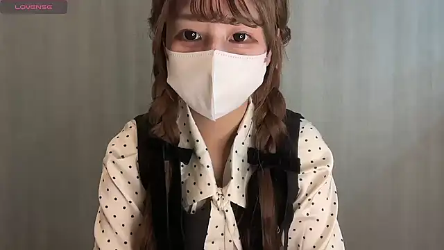 Ray-00 online show from November 22, 2025, 2:38 pm