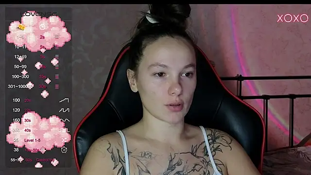 lil luna x online show from December 13, 2024, 5:21 pm