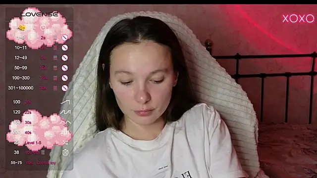 lil luna x online show from December 15, 2024, 5:10 pm