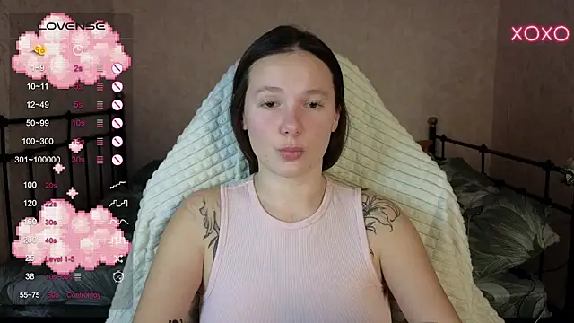 lil luna x online show from January 26, 2025, 5:13 pm