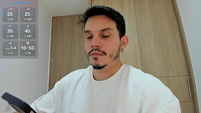 alejandro stark online show from December 5, 2025, 2:58 pm