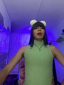 hurrencam online show from February 6, 2025, 8:13 pm