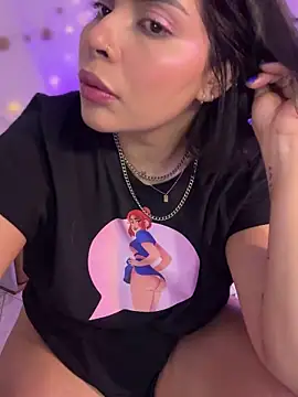 GigiiStone online show from March 20, 2025, 12:51 am