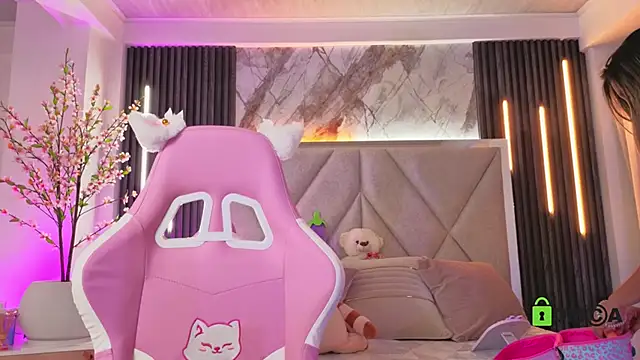 Happy tits online show from June 4, 2026, 2:12 pm