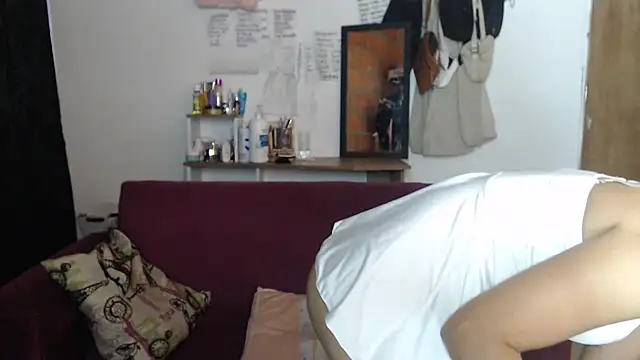 Snapshot of Nathacha chatting on February 22, 2025, 11:03 pm Nathacha online show from February 22, 2025, 11:03 pm