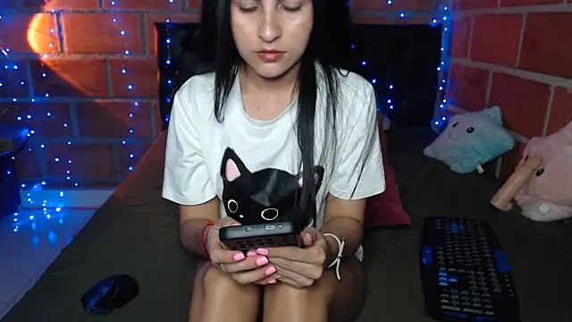 Nathacha online show from November 16, 2025, 10:15 pm