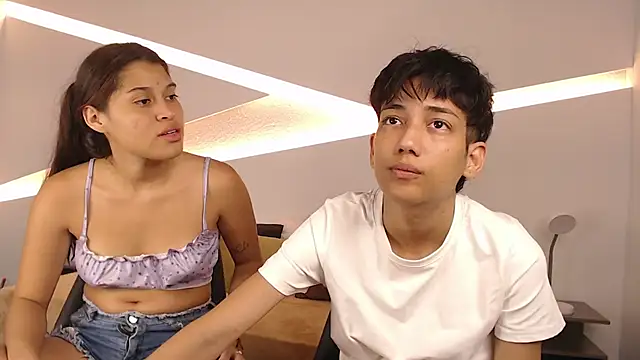 hot little bunny online show from January 28, 2025, 9:08 pm