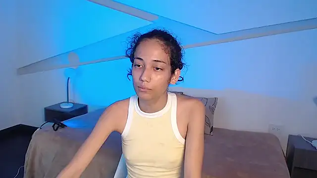 hot little bunny online show from December 21, 2025, 9:22 pm