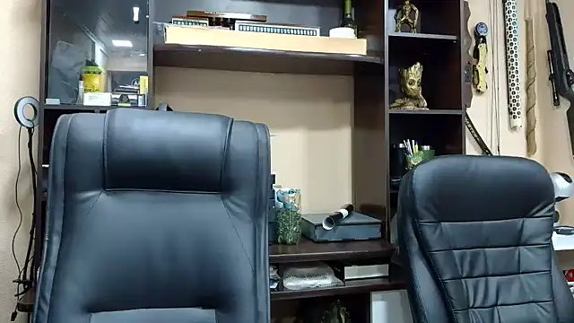 Kellynha Sweet online show from October 6, 2025, 7:33 pm