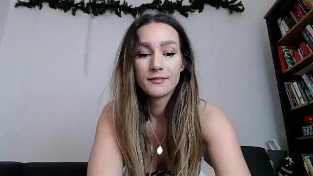 Snapshot of ChocoBelle chatting on February 2, 2025, 9:13 pm ChocoBelle online show from February 2, 2025, 9:13 pm