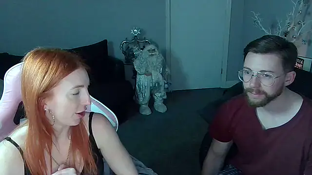 Red firesquirt online show from December 26, 2024, 9:15 pm