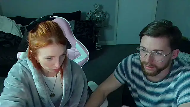 Red firesquirt online show from January 13, 2025, 9:42 pm