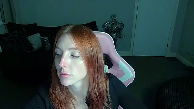 Red firesquirt online show from November 20, 2025, 4:07 pm