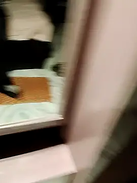 xxxhugedick0001 online show from December 4, 2024, 6:50 pm