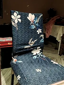 xxxhugedick0001 online show from February 26, 2025, 4:03 pm